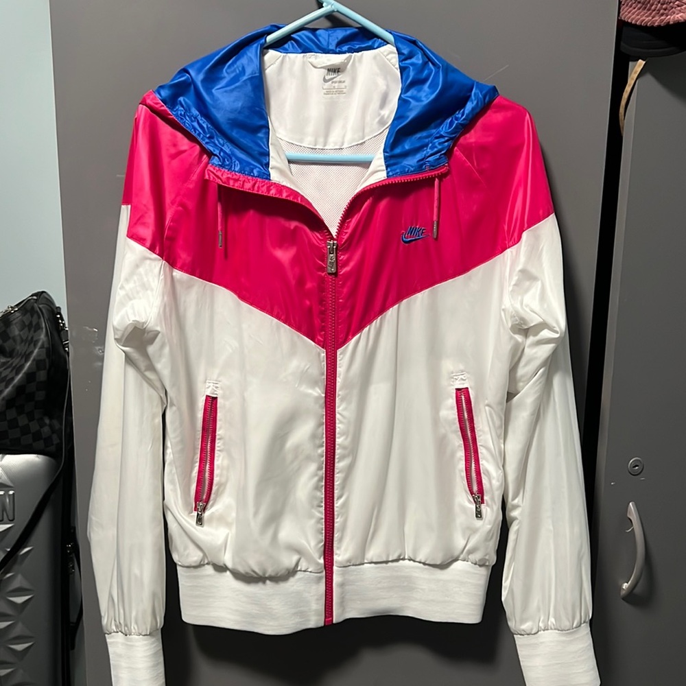 White/pink/blue windbreaker Nike jacket